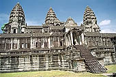 Angkor Wat temple, the gallery of the second enclosure.